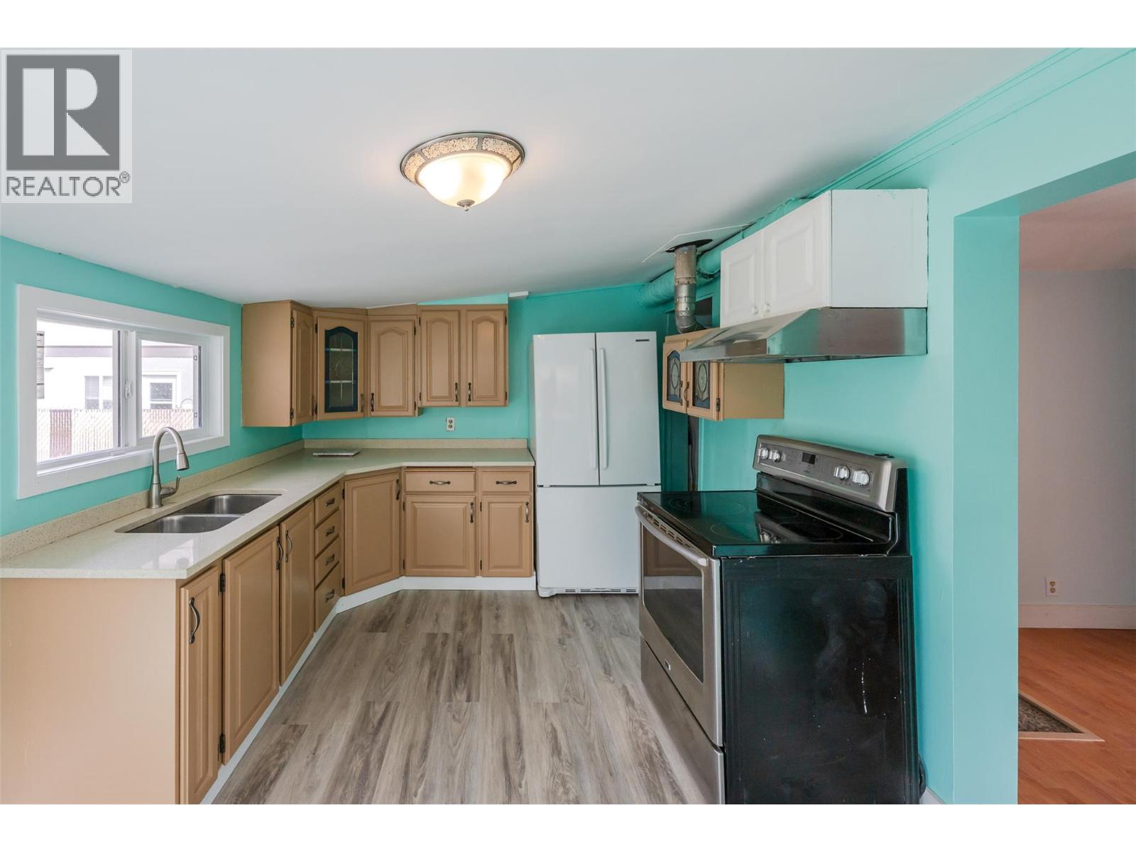5814 Main Street