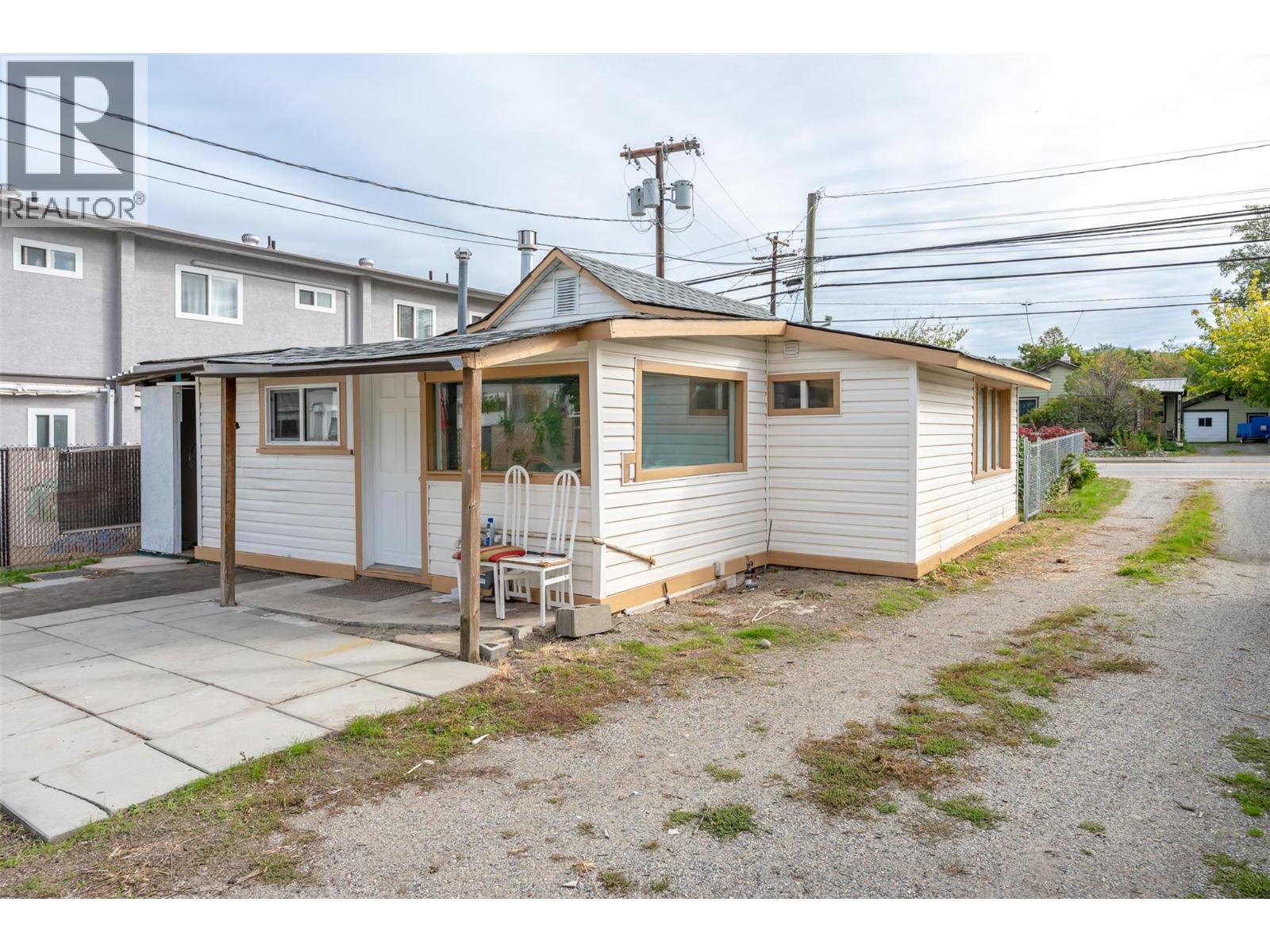 5814 Main Street