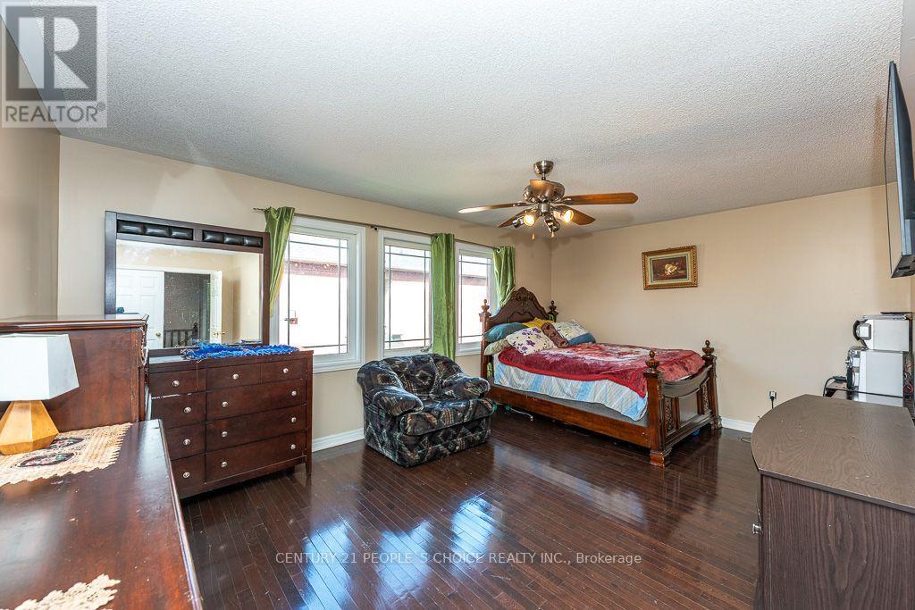 1 Bouvier Gate, Brampton, Ontario  L7A 3T7 - Photo 40 - W13851936
