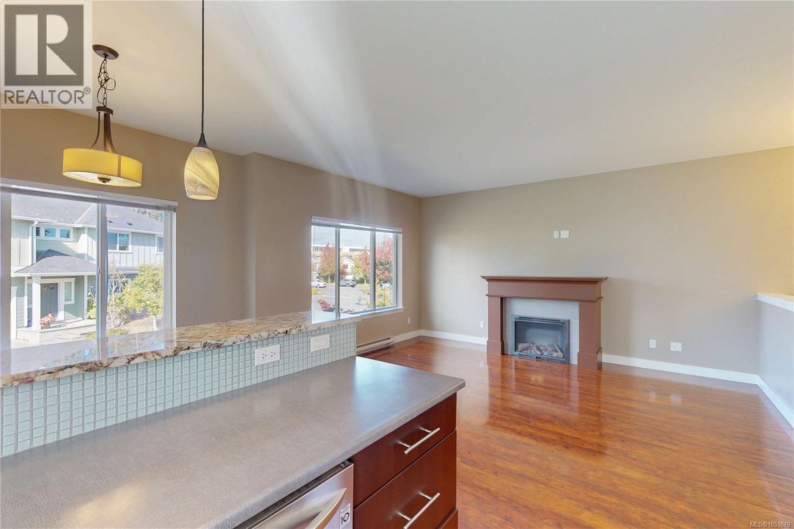 1205 Parkdale Creek Gdns