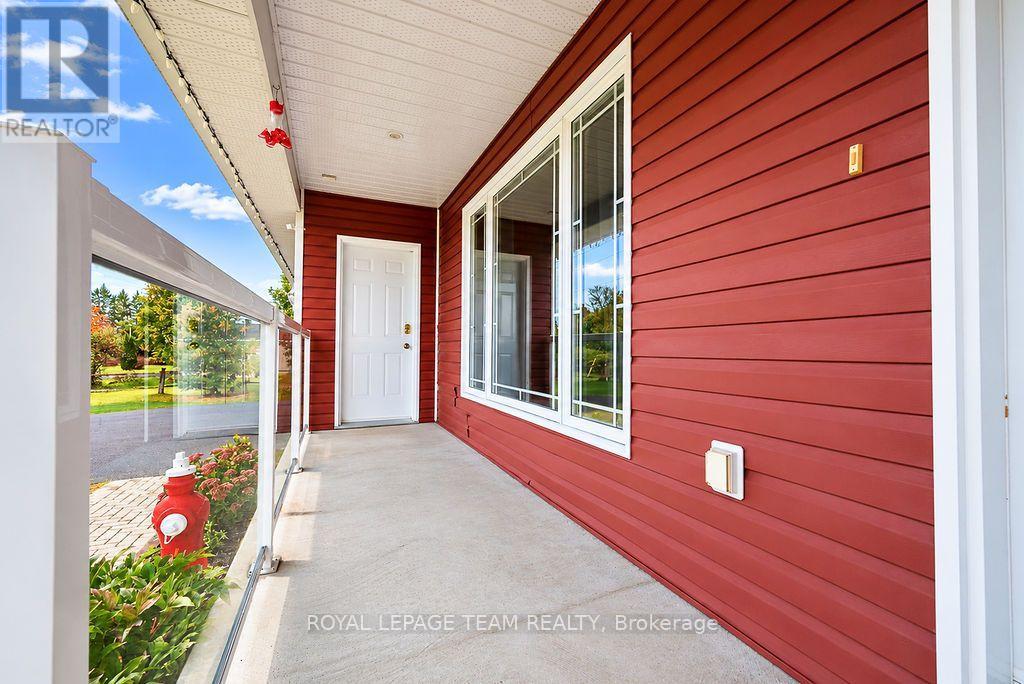1414 Goshen Road, Horton, Ontario  K7V 3Z4 - Photo 3 - X13871352