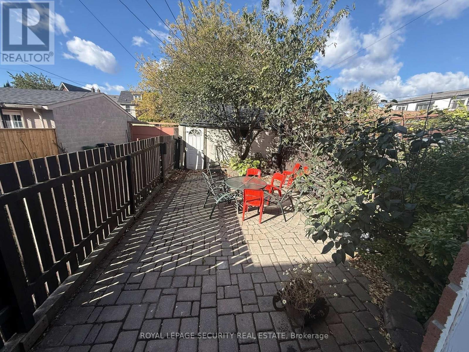 Main Floor - 380 Crawford Street, Toronto, Ontario  M6J 2V9 - Photo 13 - C13871304