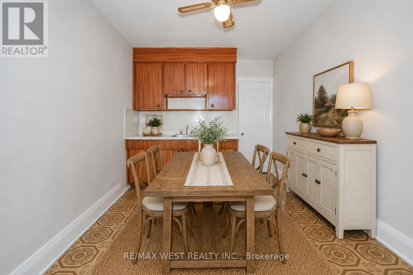 348 Glenholme Avenue, Toronto, Ontario  M6E 3E5 - Photo 8 - C13871516