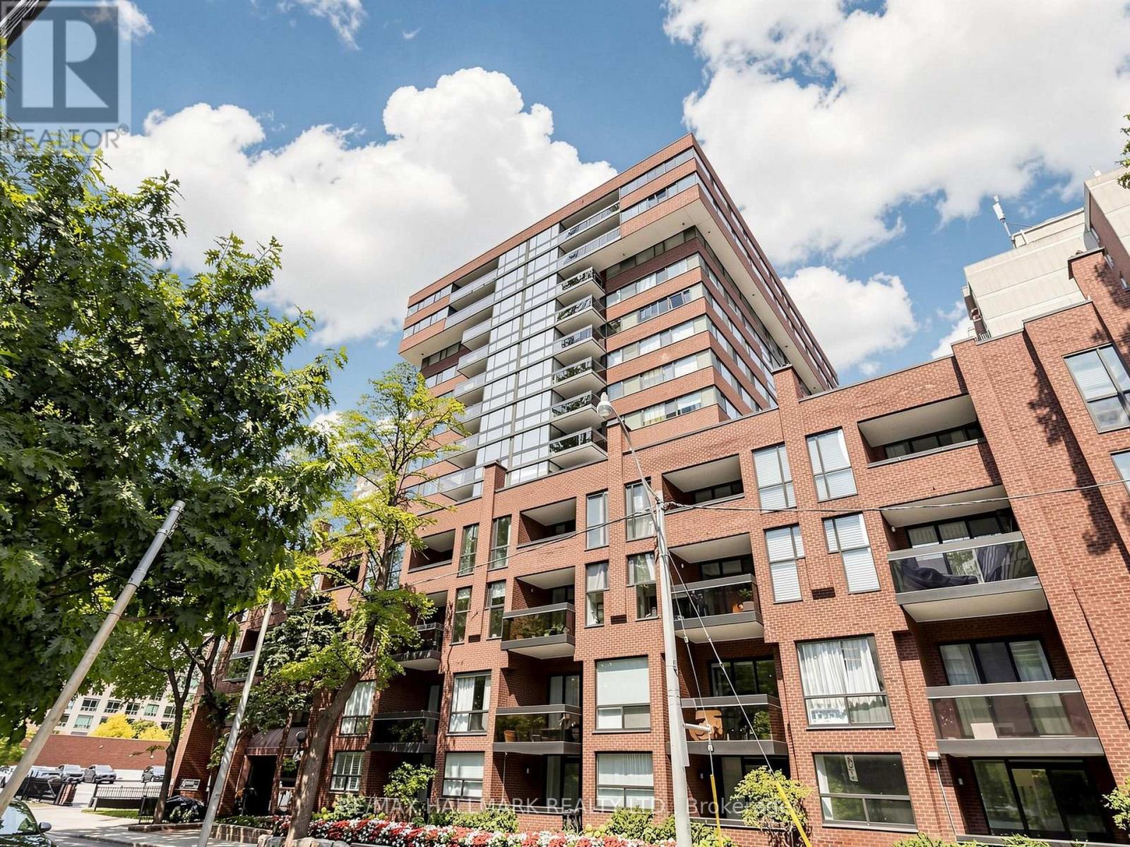 1405 - 15 Mcmurrich Street, Toronto, Ontario  M5R 3M6 - Photo 1 - C13871518