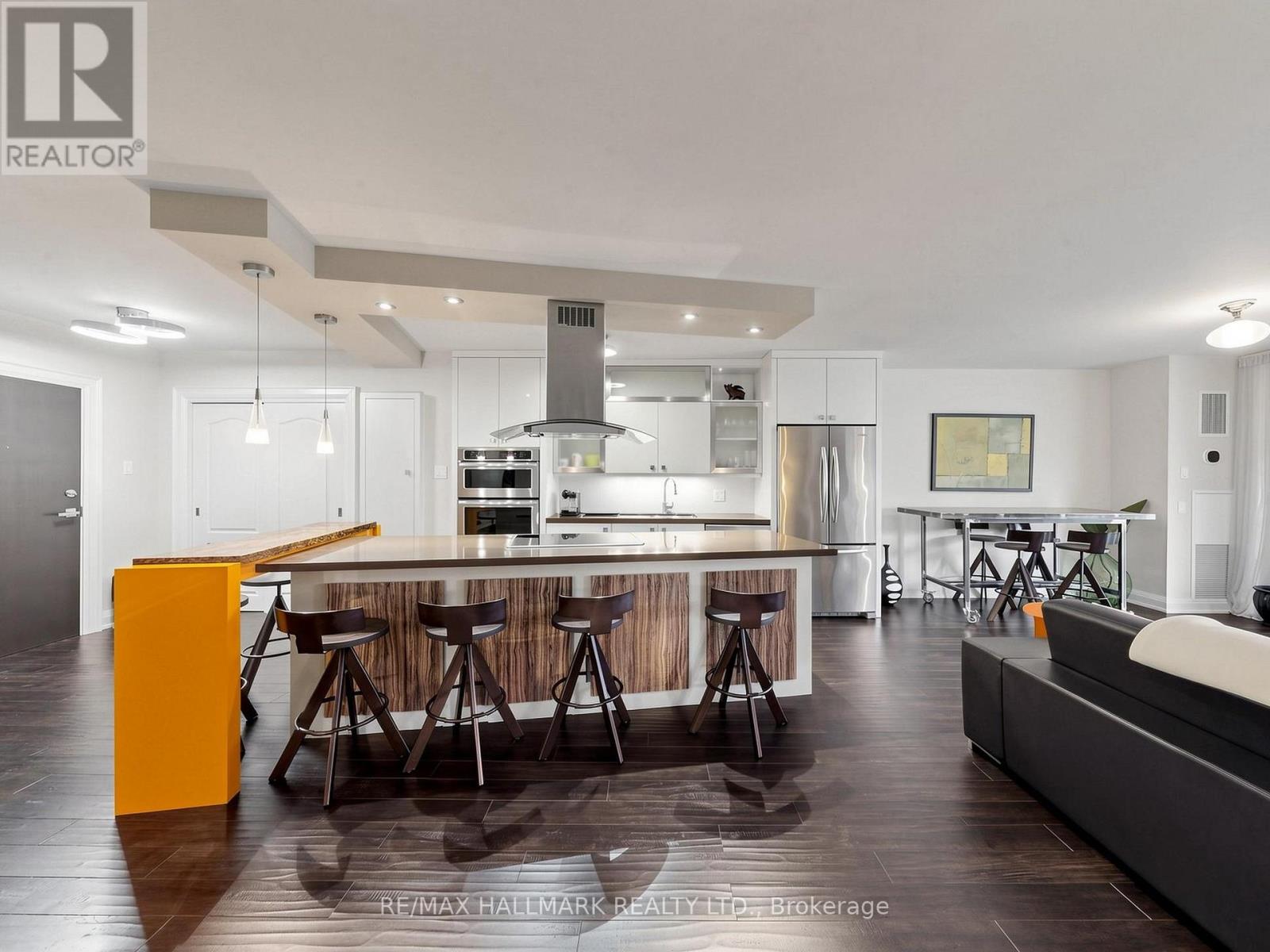 1405 - 15 Mcmurrich Street, Toronto, Ontario  M5R 3M6 - Photo 17 - C13871518