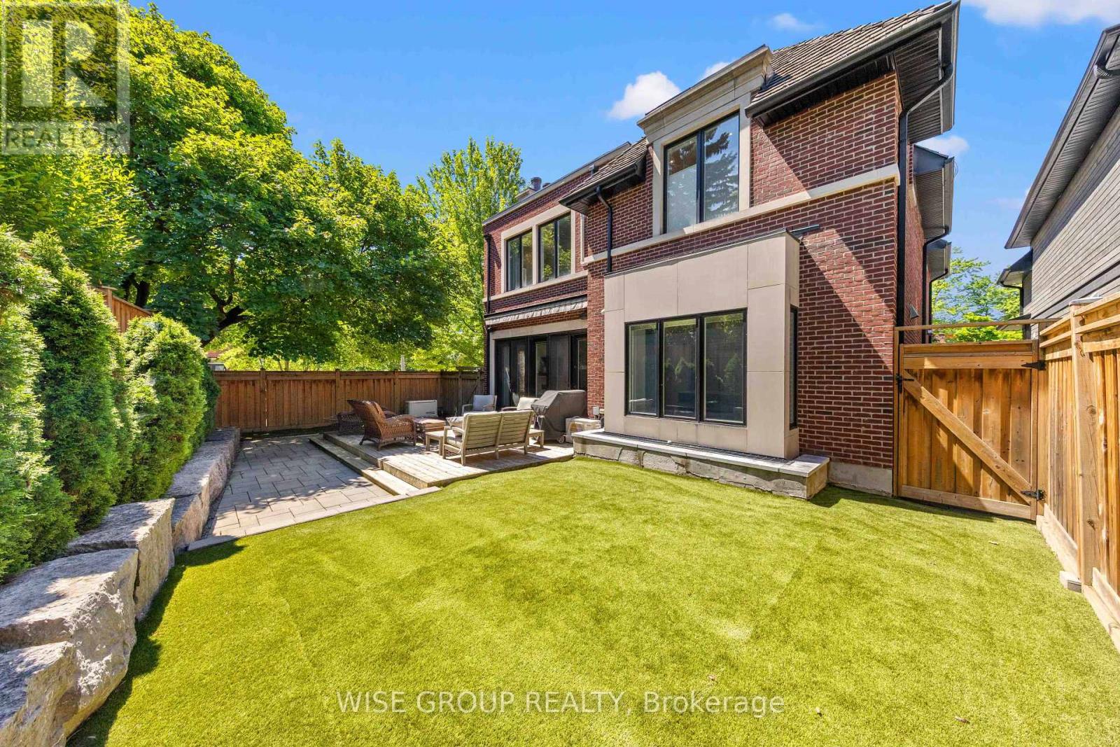 50 Sheldrake Boulevard, Toronto, Ontario  M4P 2B3 - Photo 44 - C13871540