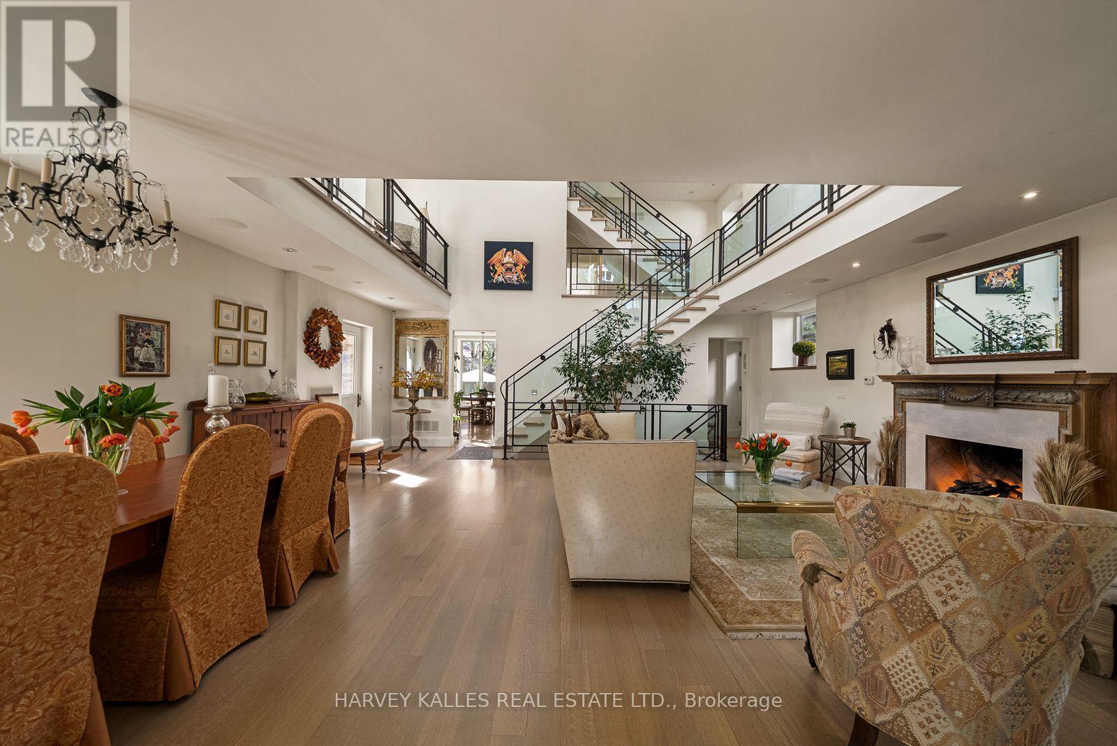 4 Neville Park Boulevard, Toronto, Ontario  M4E 3P6 - Photo 11 - E13871354