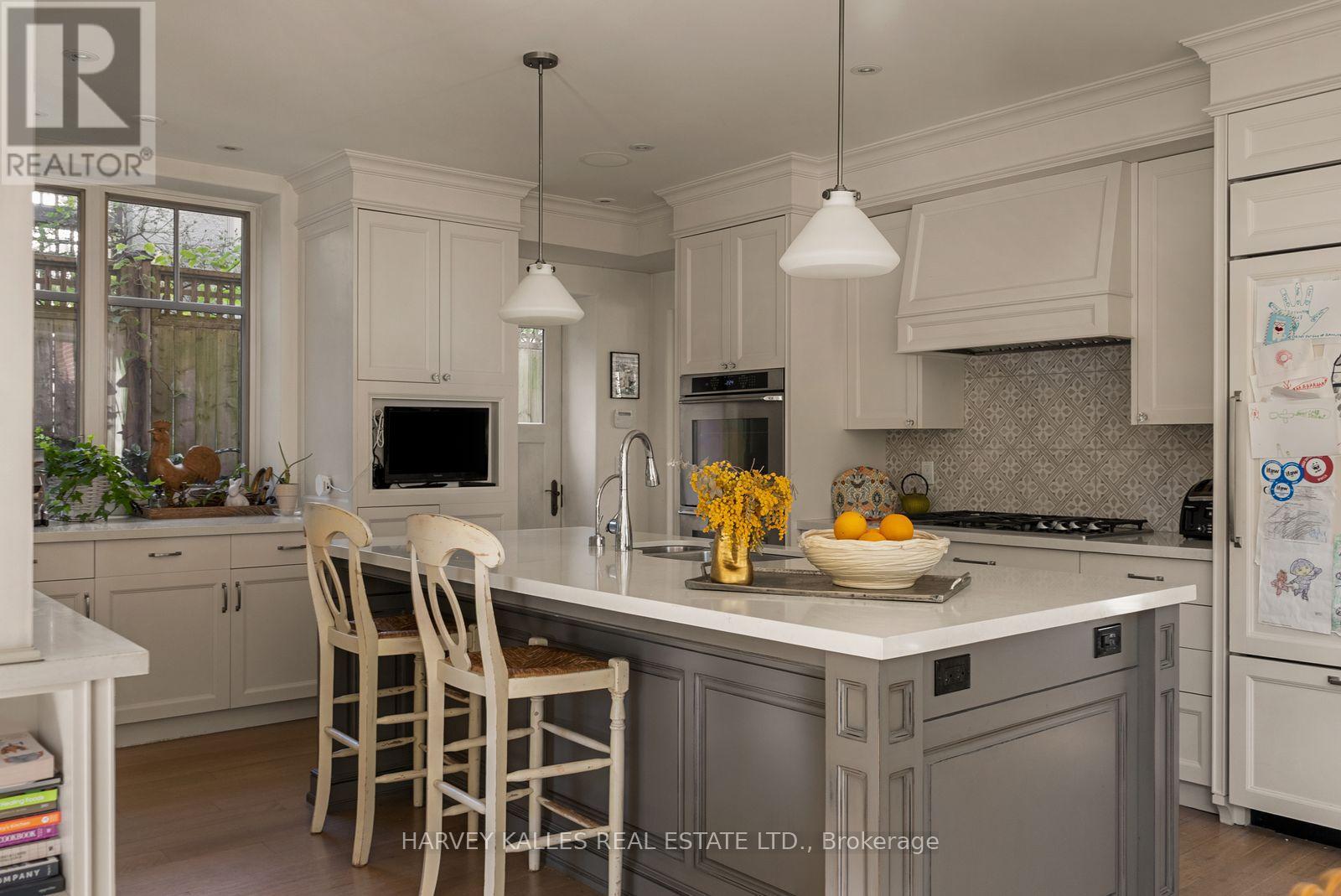 4 Neville Park Boulevard, Toronto, Ontario  M4E 3P6 - Photo 23 - E13871354