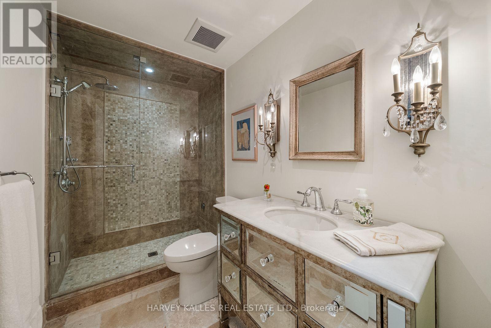 4 Neville Park Boulevard, Toronto, Ontario  M4E 3P6 - Photo 39 - E13871354