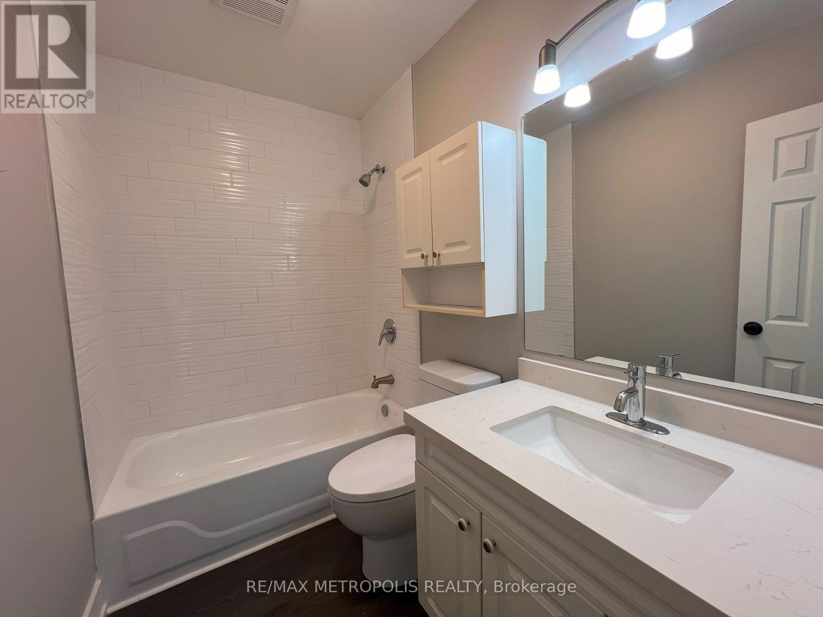 Main - 797 Zator Avenue, Pickering, Ontario  L1W 1X8 - Photo 5 - E13871536