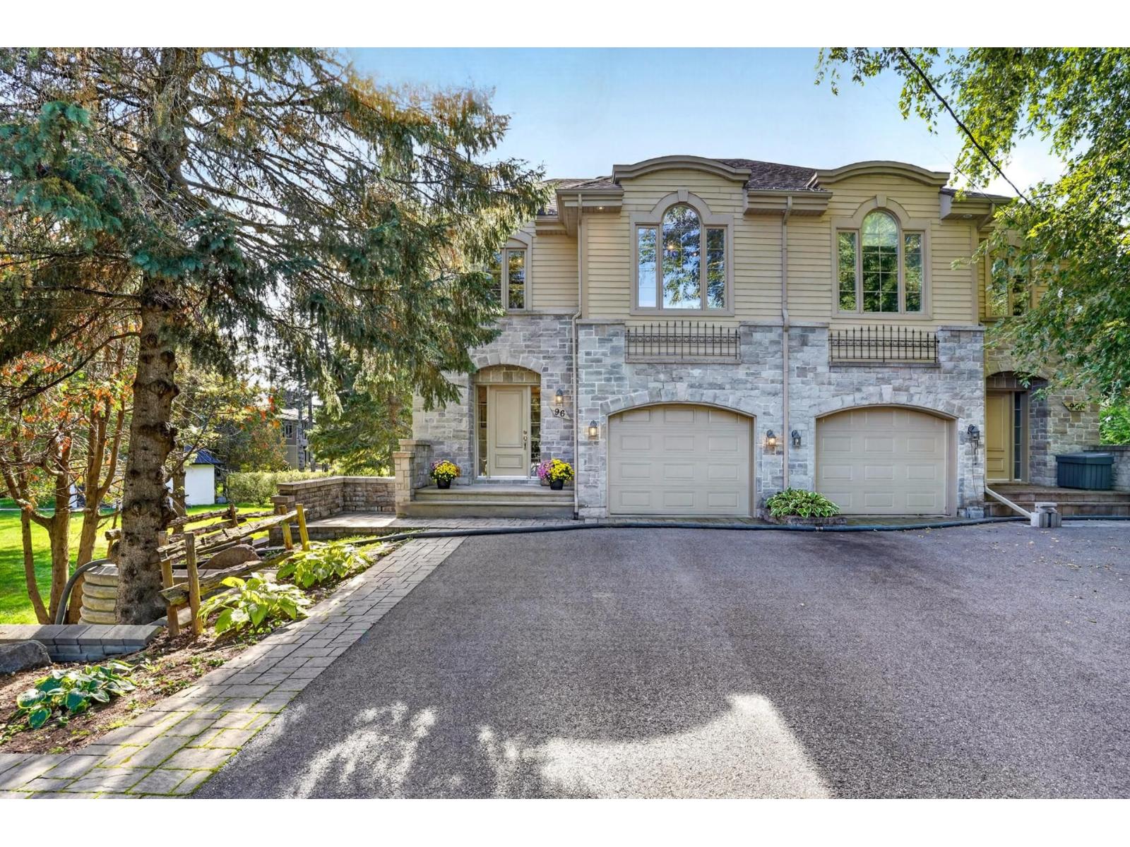 96 Av. Lafleur N. Saint-Sauveur Quebec Canada J0R1R4 2