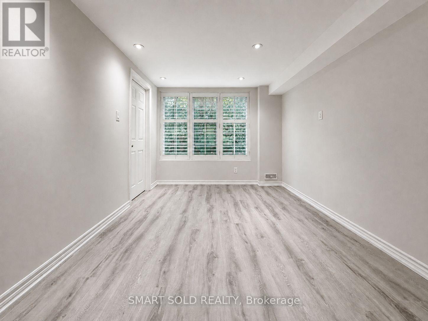 Lower - 71 Dewpoint Road, Vaughan (Patterson), Ontario  L4J 9E1 - Photo 6 - N13871234