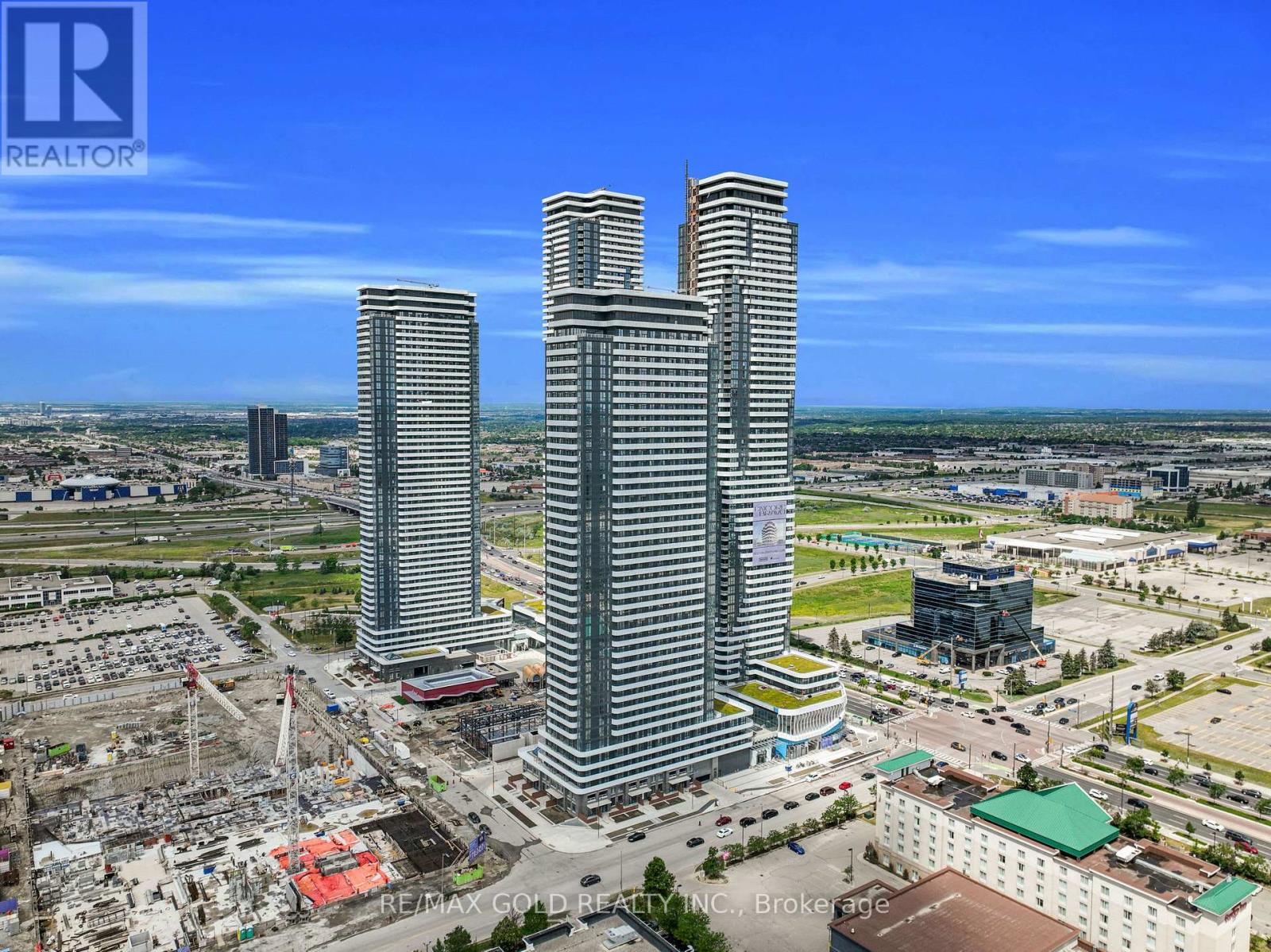 608 - 28 Interchange Way, Vaughan (Vaughan Corporate Centre), Ontario  L4K 0P8 - Photo 3 - N13871338