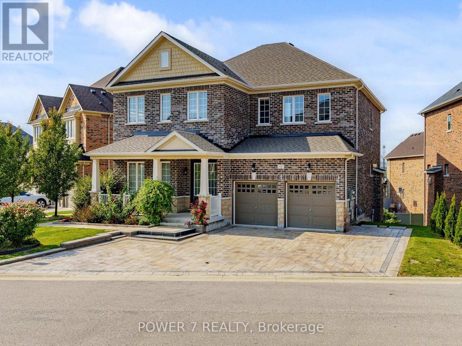 61 Match Point Court, Aurora, Ontario  L4G 3J1 - Photo 3 - N13871368