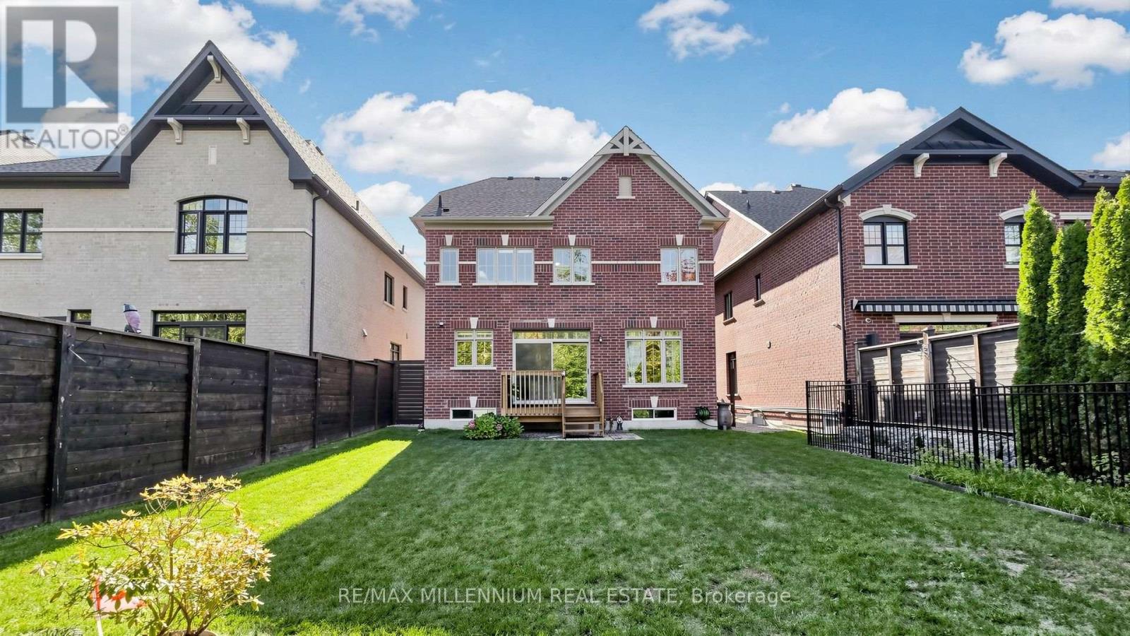 327 Mactier Drive, Vaughan, Ontario  L4H 4R1 - Photo 46 - N13871396