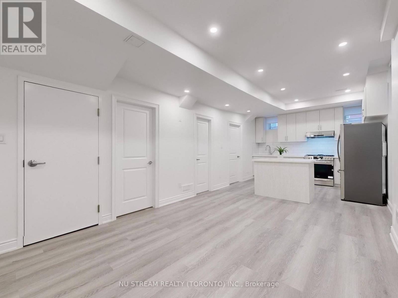 18 Wellman Drive, Richmond Hill, Ontario  L4E 1G1 - Photo 13 - N13871418