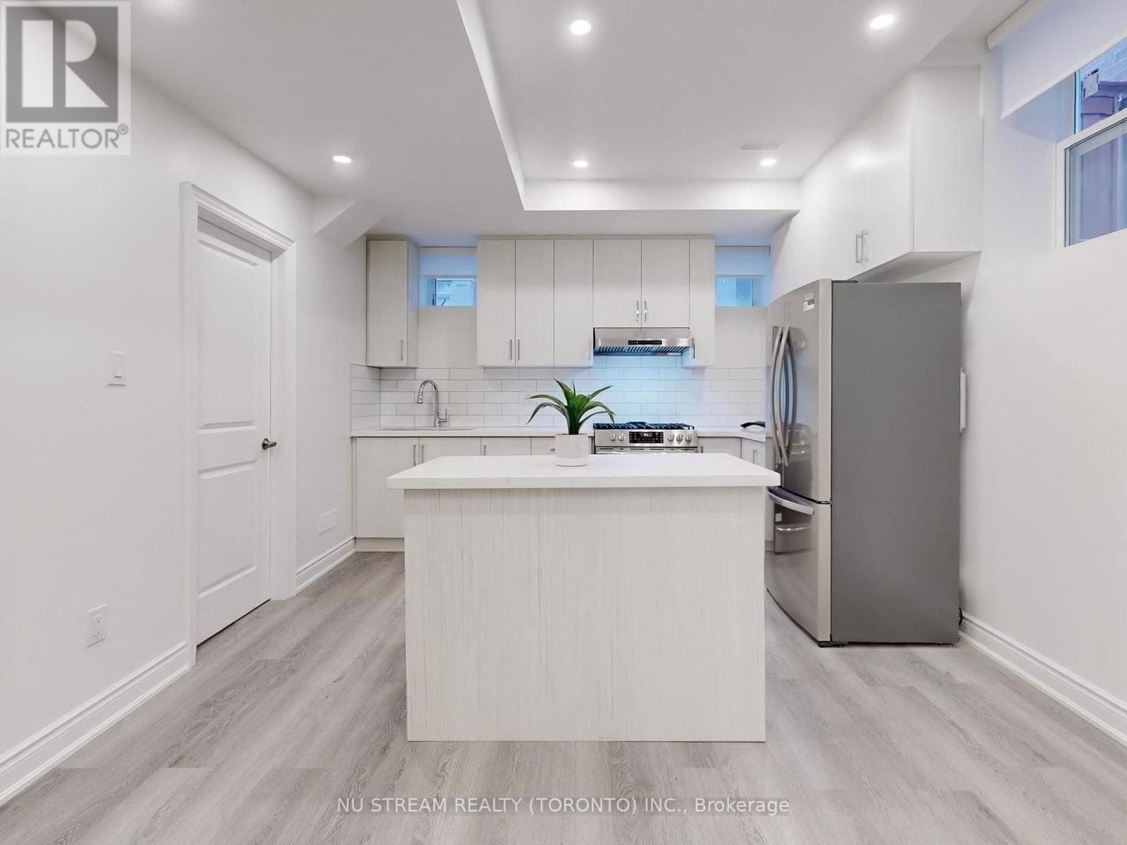 18 Wellman Drive, Richmond Hill, Ontario  L4E 1G1 - Photo 14 - N13871418