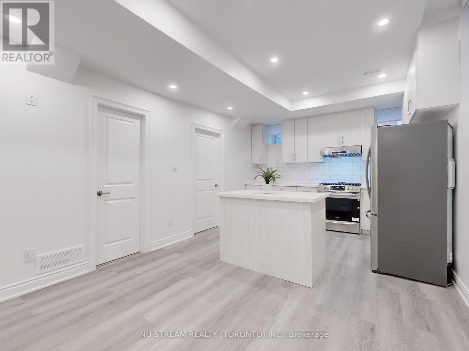 18 Wellman Drive, Richmond Hill, Ontario  L4E 1G1 - Photo 15 - N13871418