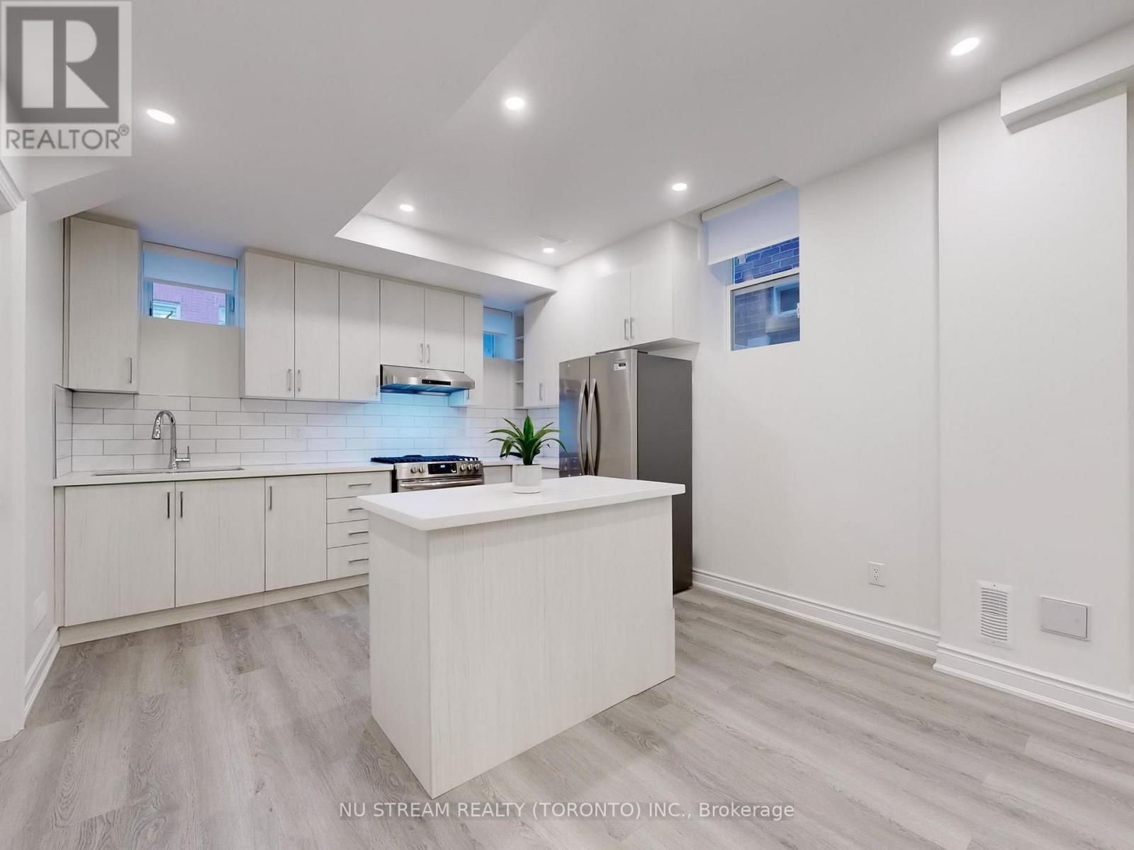 18 Wellman Drive, Richmond Hill, Ontario  L4E 1G1 - Photo 16 - N13871418