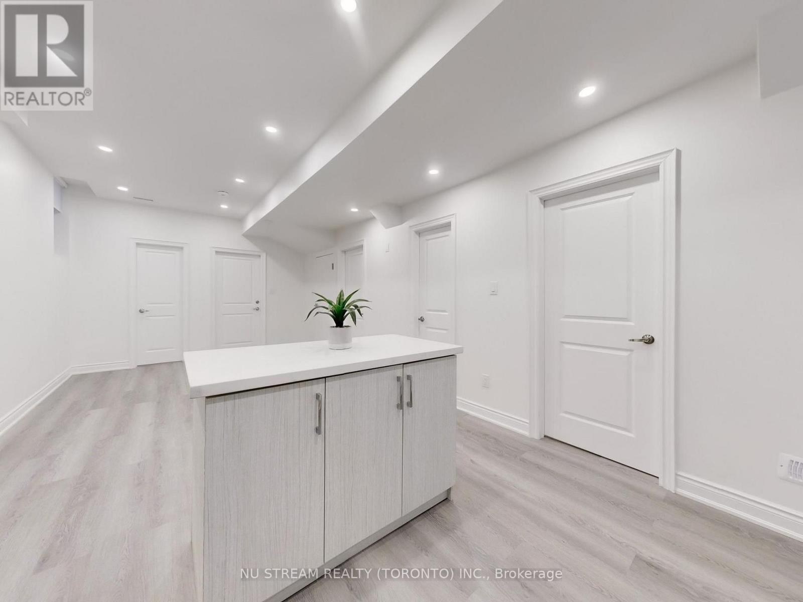 18 Wellman Drive, Richmond Hill, Ontario  L4E 1G1 - Photo 19 - N13871418