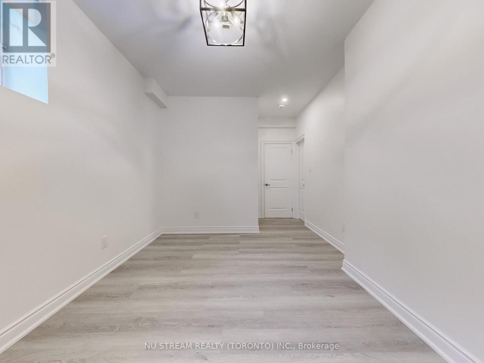 18 Wellman Drive, Richmond Hill, Ontario  L4E 1G1 - Photo 23 - N13871418