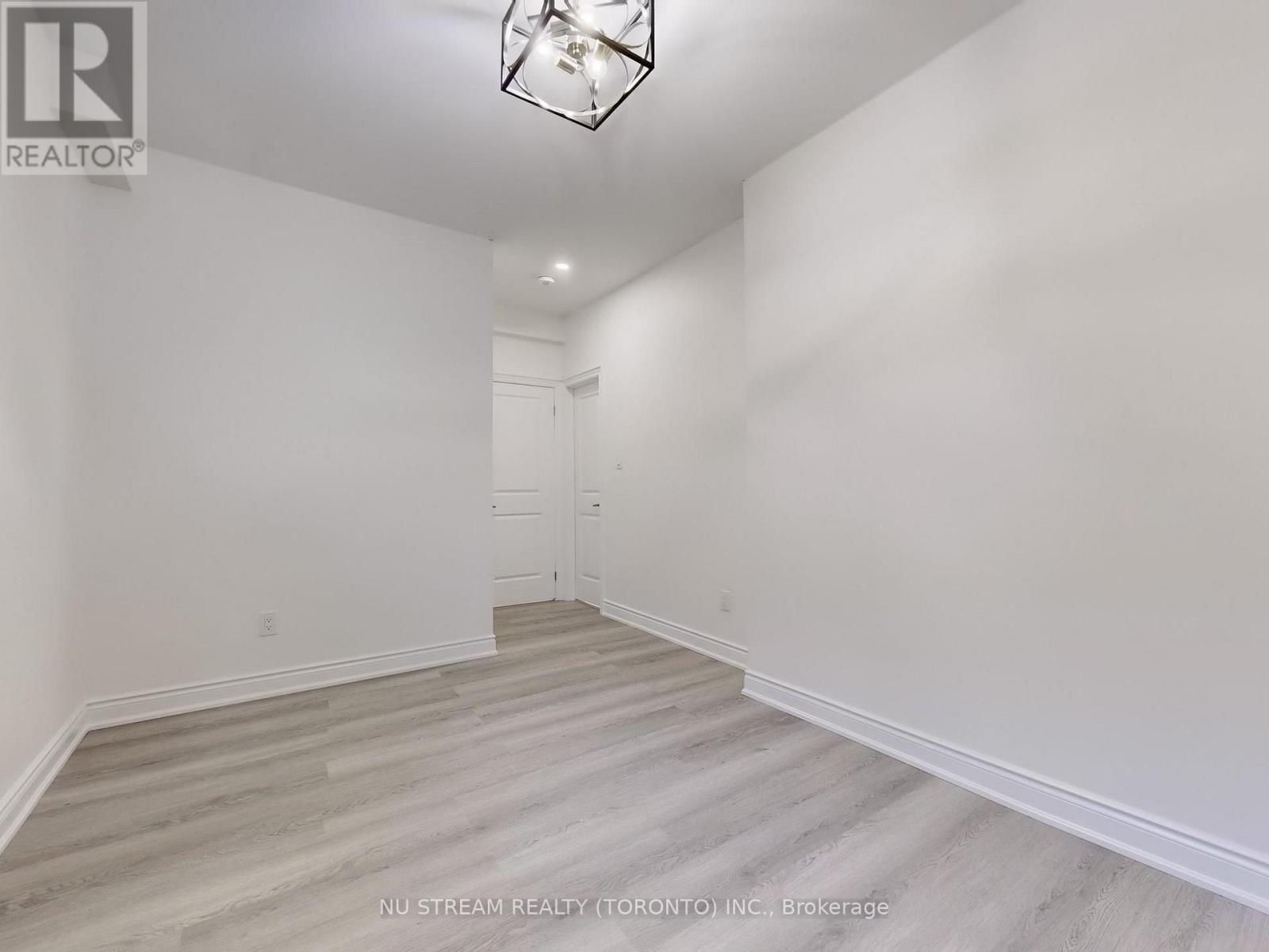 18 Wellman Drive, Richmond Hill, Ontario  L4E 1G1 - Photo 25 - N13871418