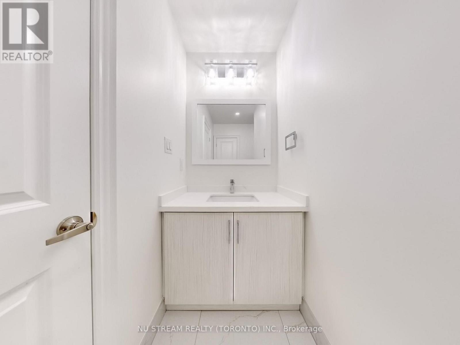18 Wellman Drive, Richmond Hill, Ontario  L4E 1G1 - Photo 34 - N13871418
