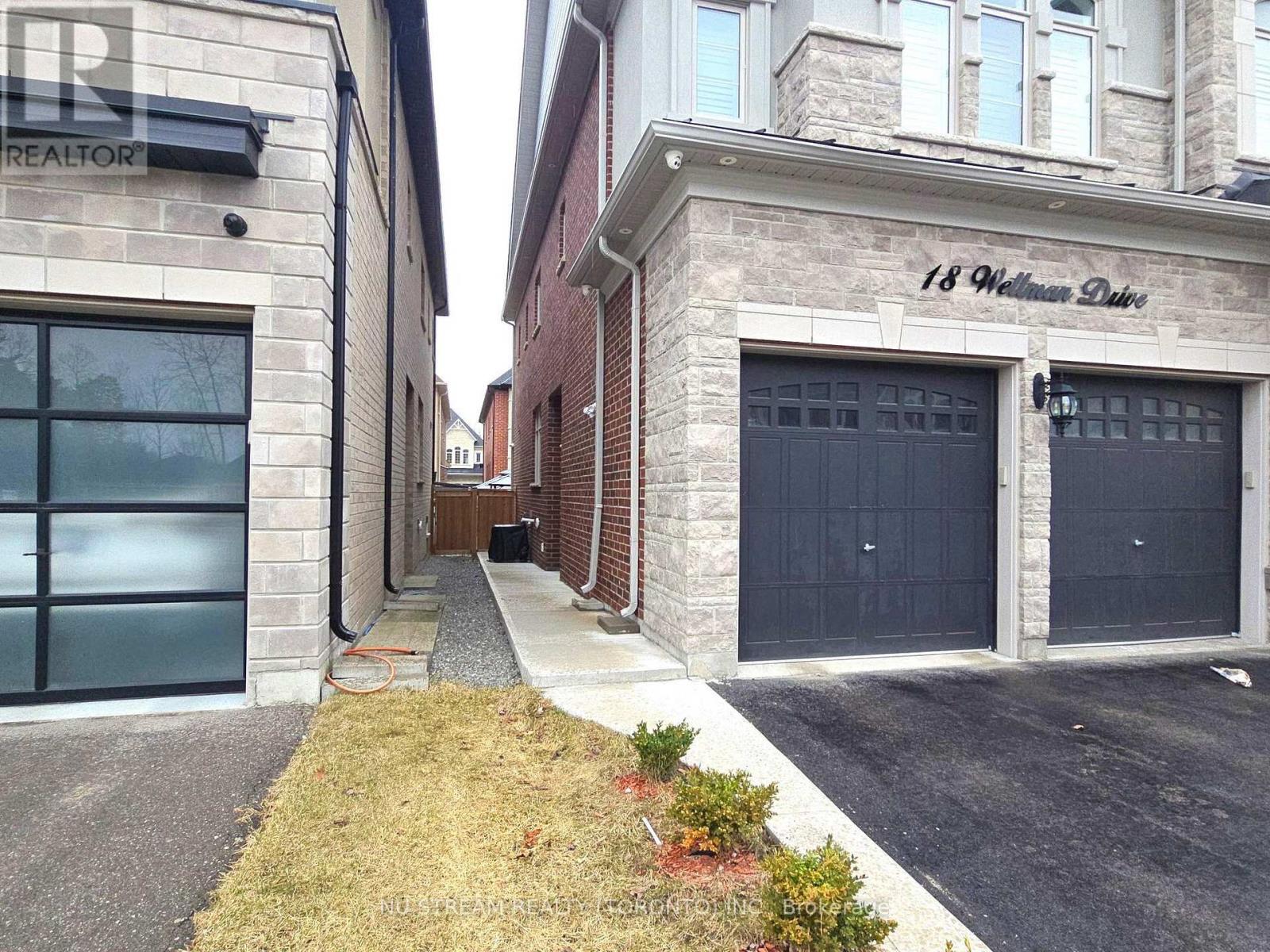 18 Wellman Drive, Richmond Hill, Ontario  L4E 1G1 - Photo 4 - N13871418