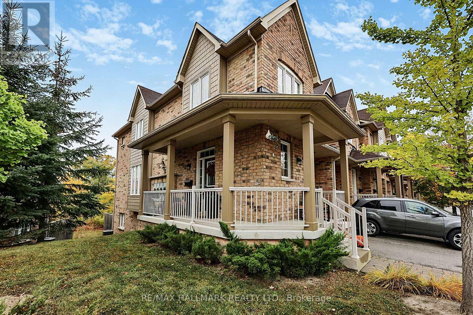710 Wendy Culbert Crescent, Newmarket, Ontario  L3X 0A4 - Photo 2 - N13871466