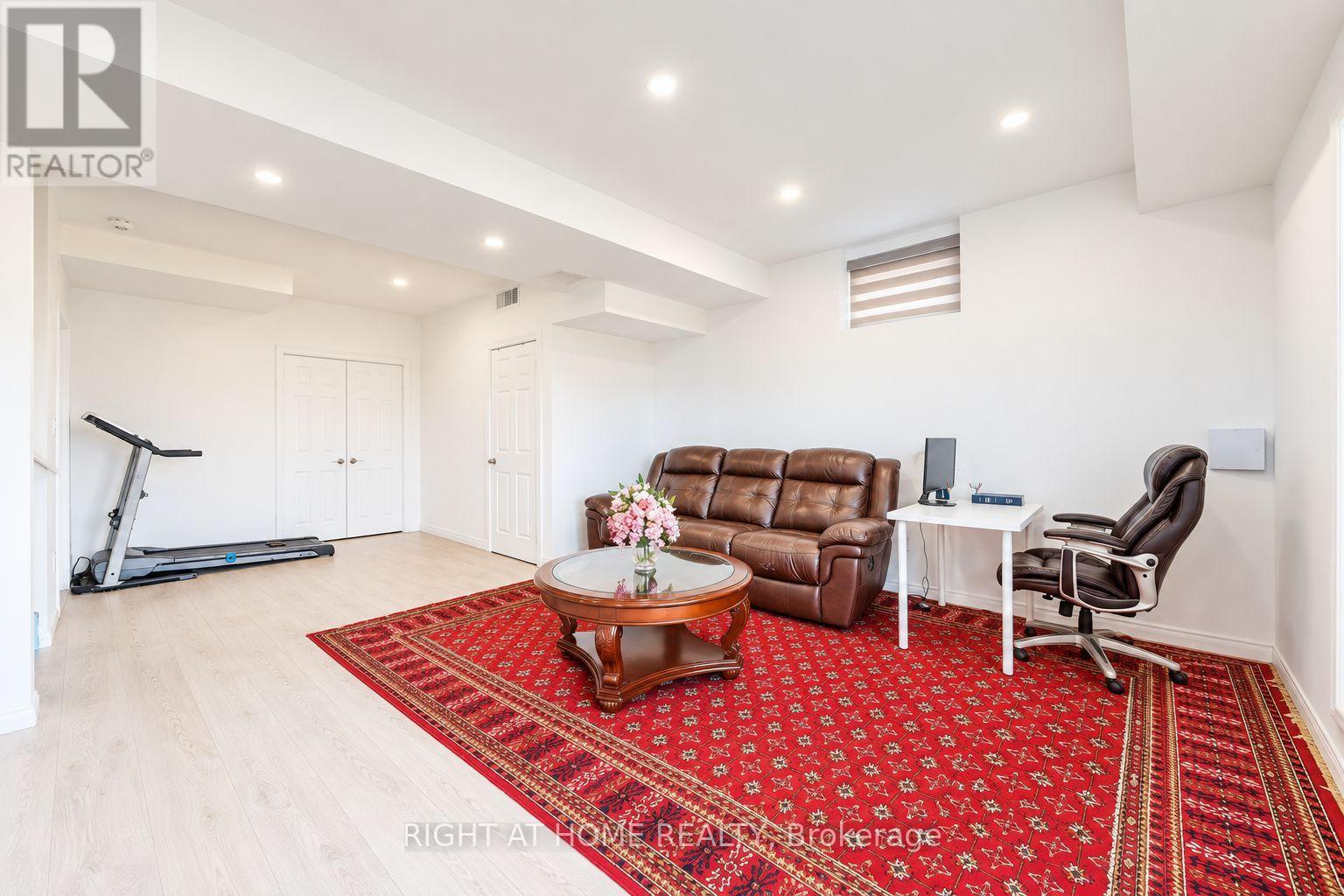 59 Hydrangea Hollow, East Gwillimbury, Ontario  L9N 0T1 - Photo 19 - N13871494