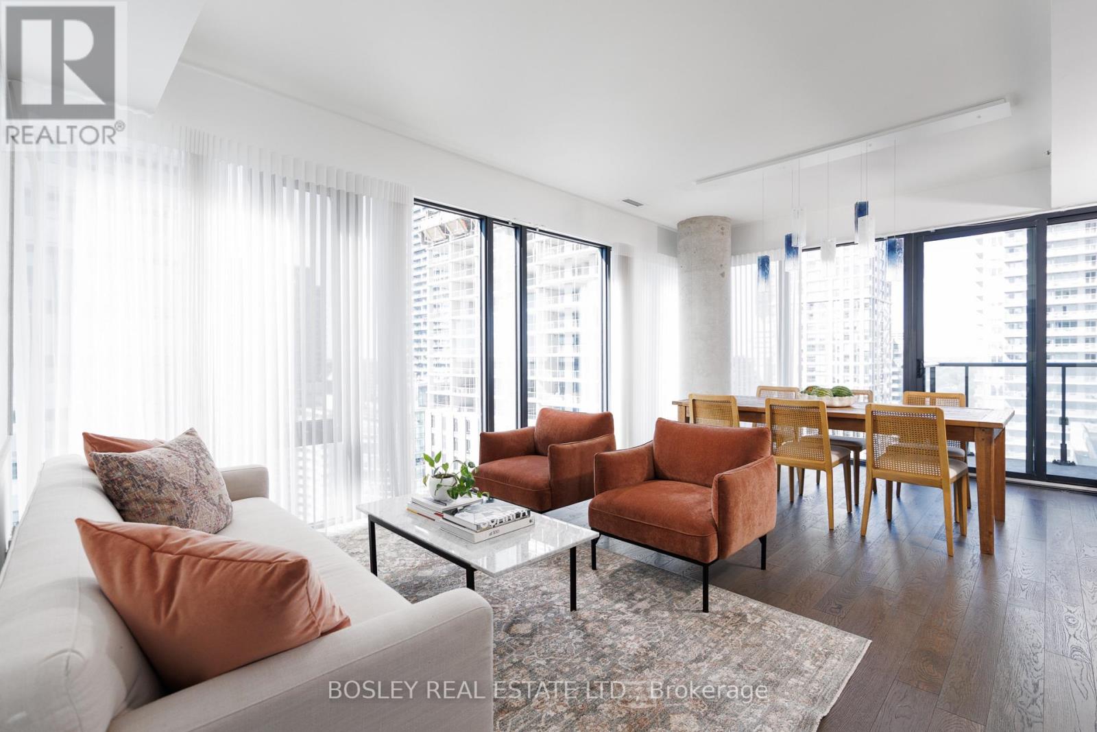 1702 - 185 ROEHAMPTON AVENUE, Toronto, Ontario