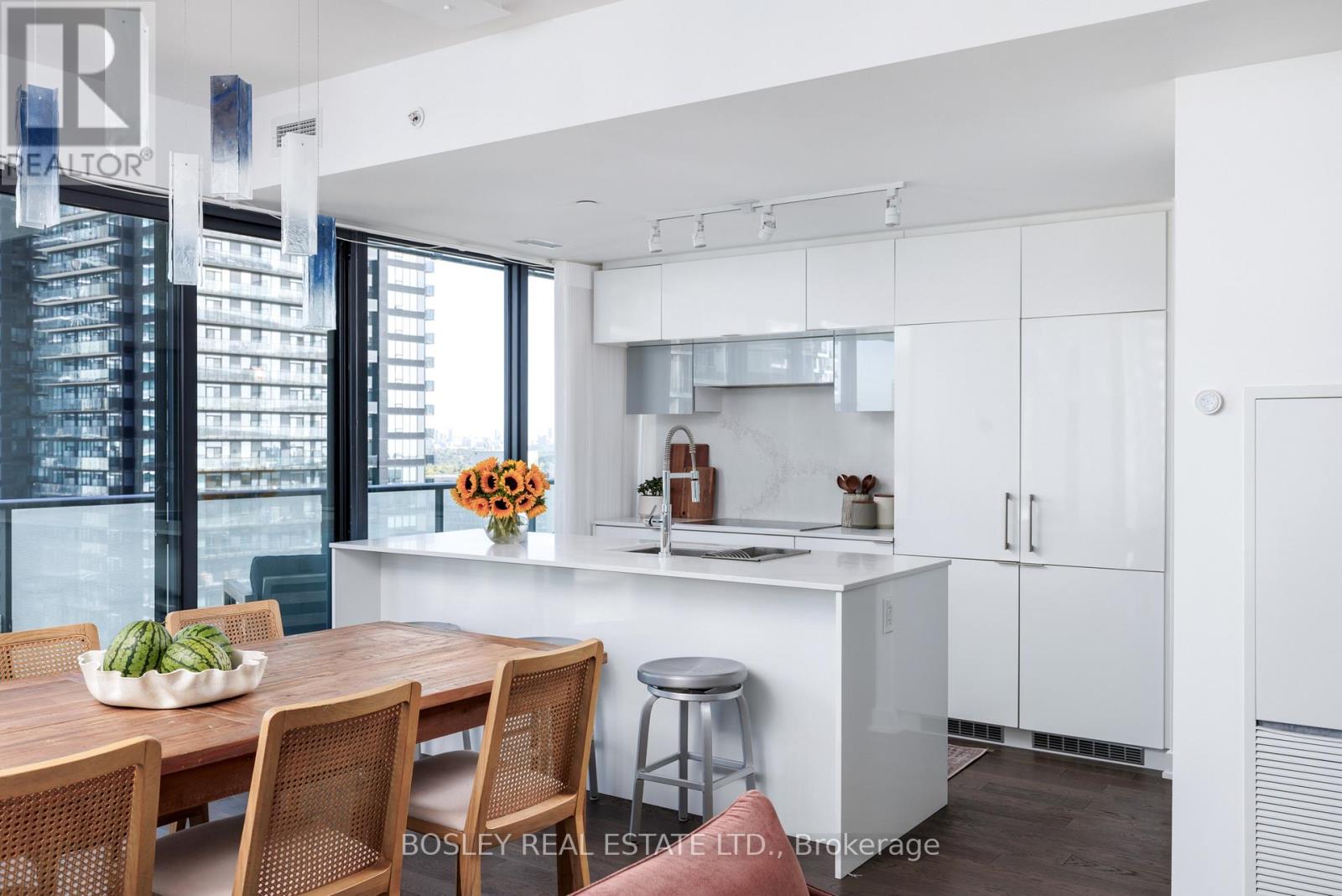 1702 - 185 Roehampton Avenue, Toronto, Ontario  M4P 0C6 - Photo 11 - C13818592