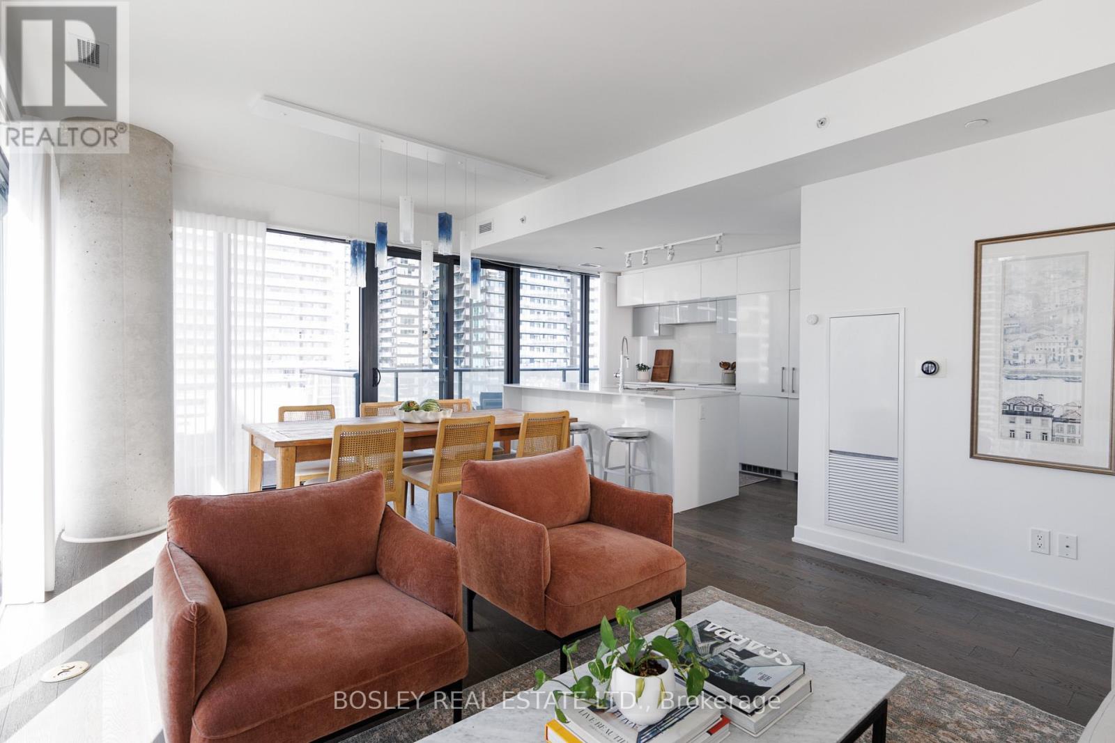 1702 - 185 Roehampton Avenue, Toronto, Ontario  M4P 0C6 - Photo 7 - C13818592