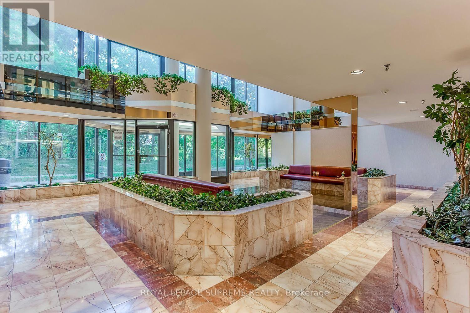 1015 - 5 Rowntree Road, Toronto, Ontario M9V 5G9 - Photo 4 - W13871280