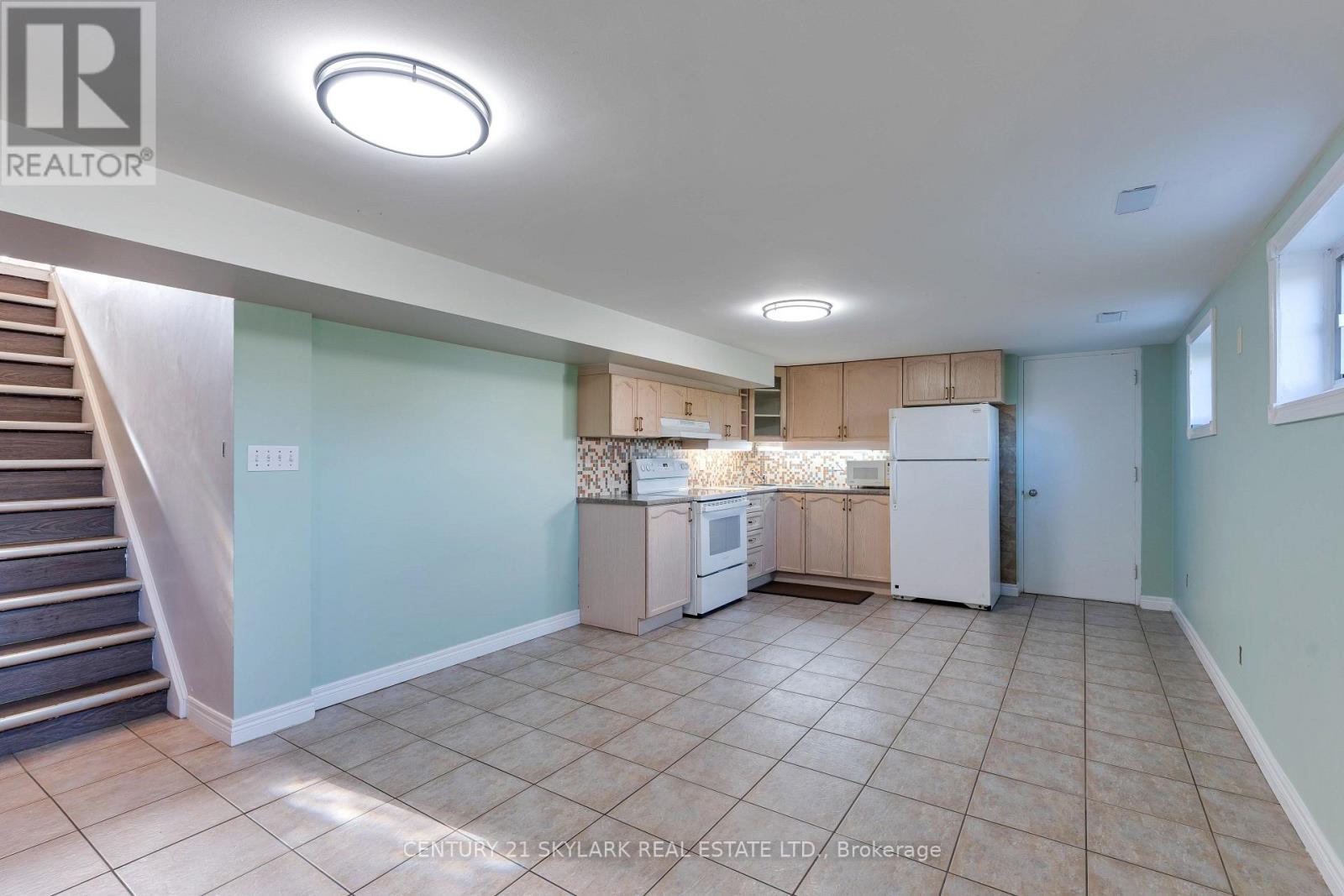 24 Aura Lea Boulevard, Toronto, Ontario  M9M 1K3 - Photo 25 - W13871316