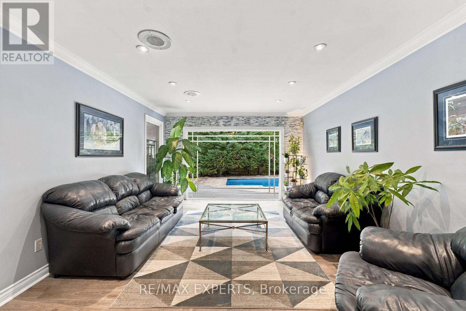 8 Fendley Court, Brampton, Ontario  L6Z 3H9 - Photo 22 - W13871318