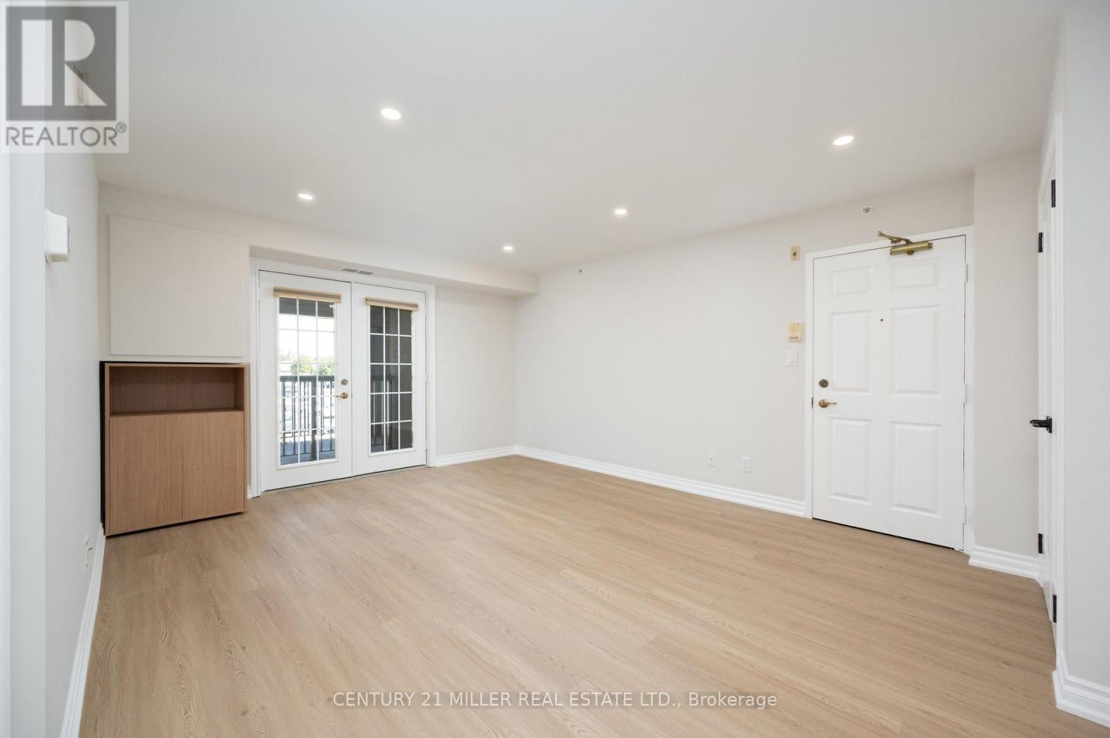 206 - 1451 Walkers Line, Burlington, Ontario  L7M 4P1 - Photo 2 - W13871522
