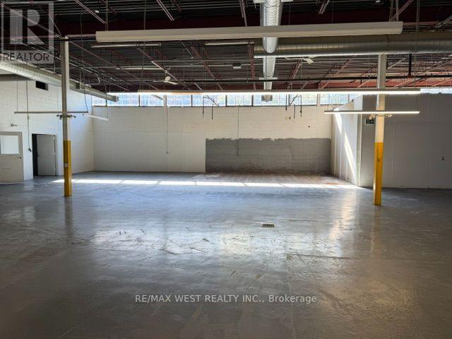 855 Oxford Street, Toronto, Ontario  M8Z 0B3 - Photo 11 - W13871542