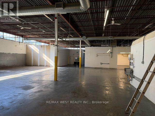 855 Oxford Street, Toronto, Ontario  M8Z 0B3 - Photo 8 - W13871542