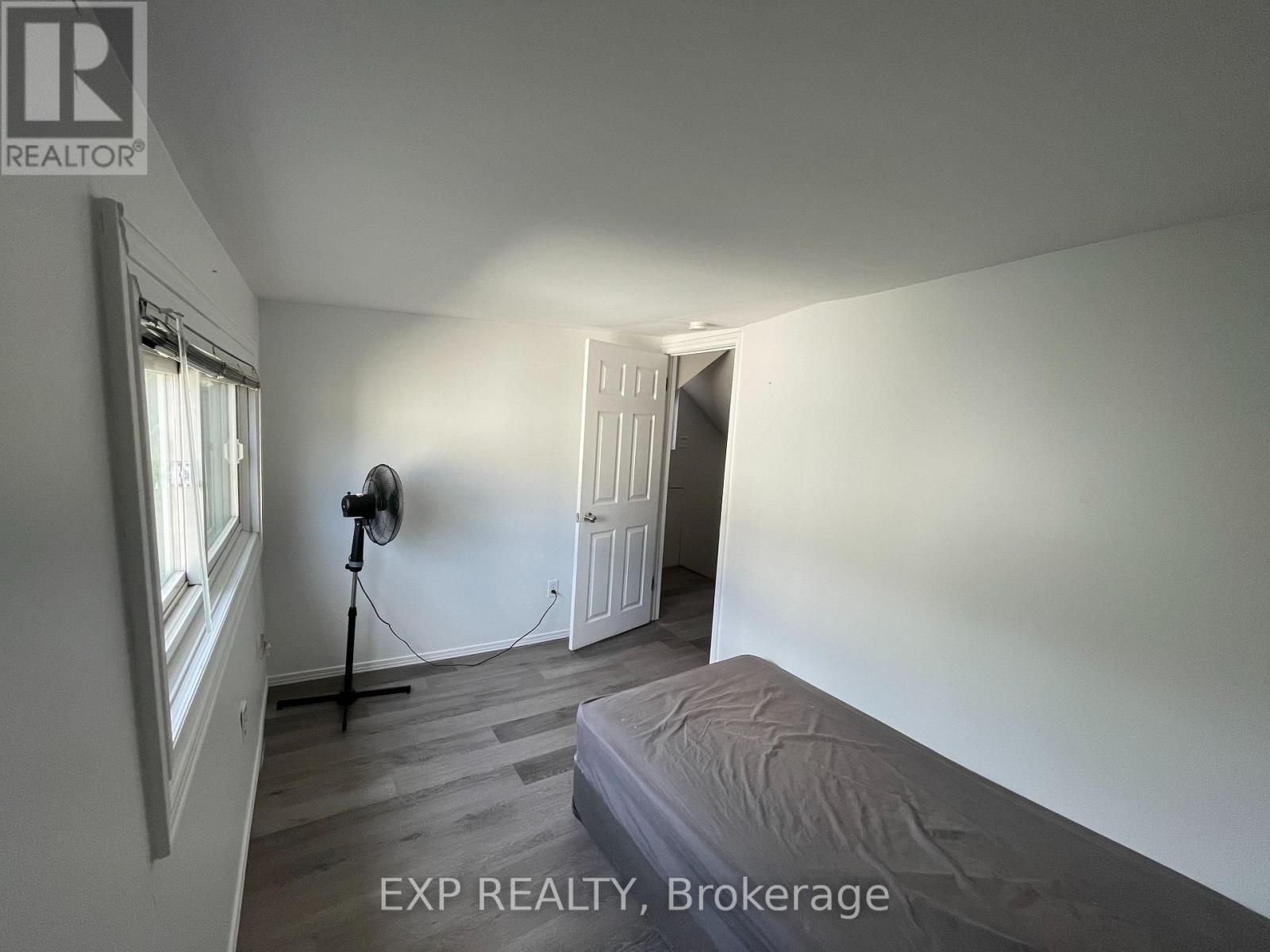 81 Holmes Avenue, Hamilton, Ontario  L8S 2K8 - Photo 3 - X13871464
