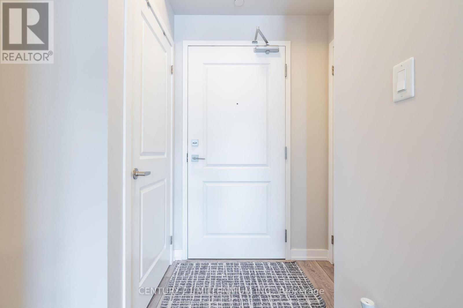 125 - 125 SHOREVIEW PLACE W