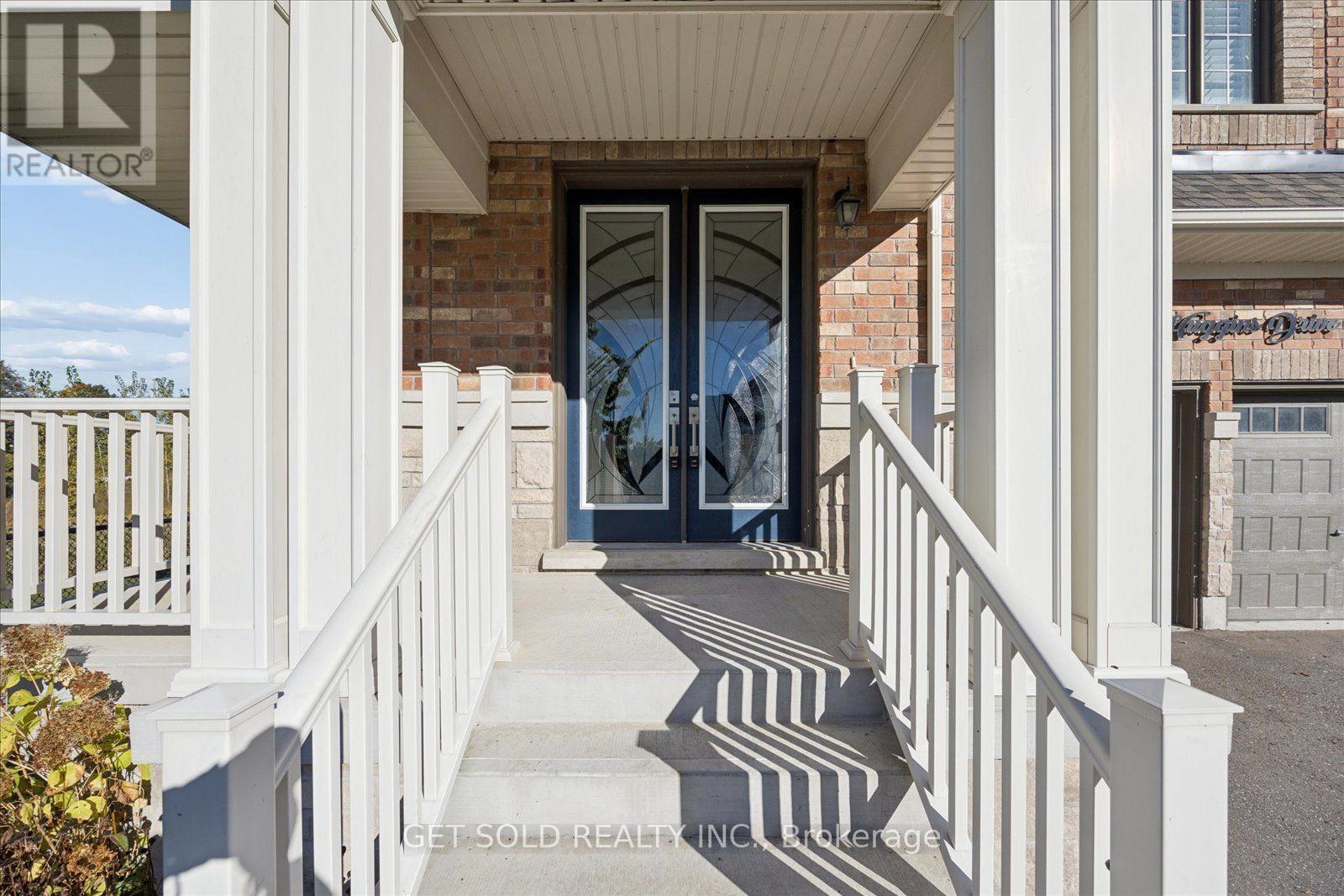 34 Huggins Drive, Whitby, Ontario  L1P 0N4 - Photo 5 - E13869170