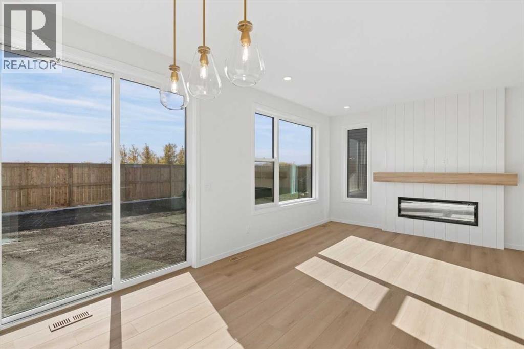 192 Southborough Common, Cochrane, Alberta  T4C 3J5 - Photo 16 - A2350441