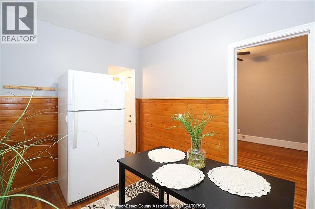 822 Partington Avenue, Windsor, Ontario  N9B 2N8 - Photo 5 - 26024745
