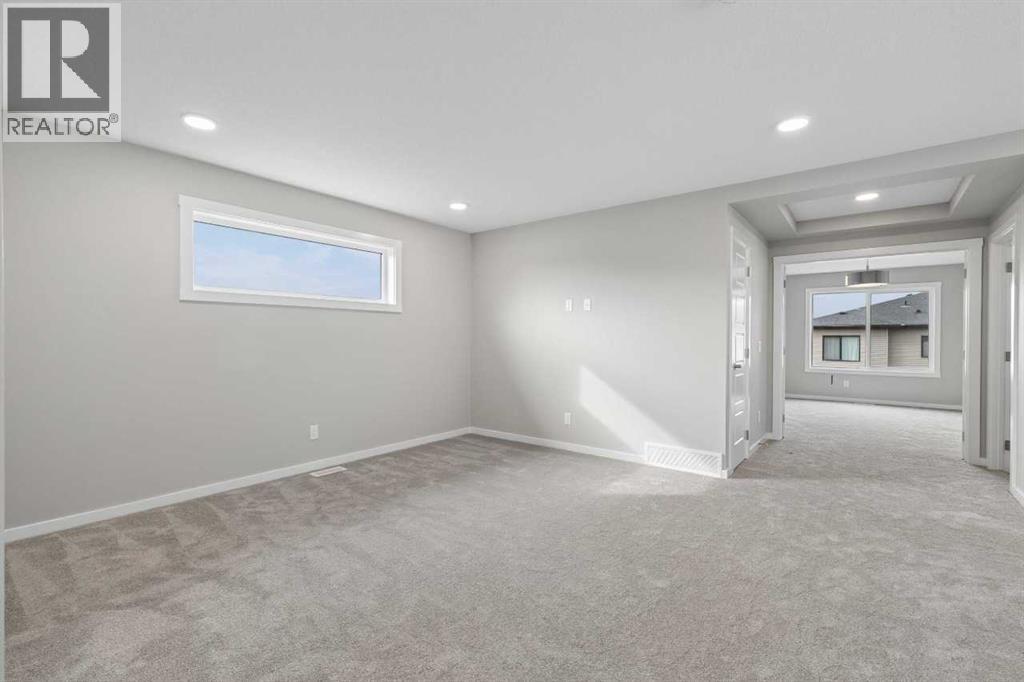111 Heritage Ridge, Cochrane, Alberta  T4C 2J8 - Photo 17 - A2348731