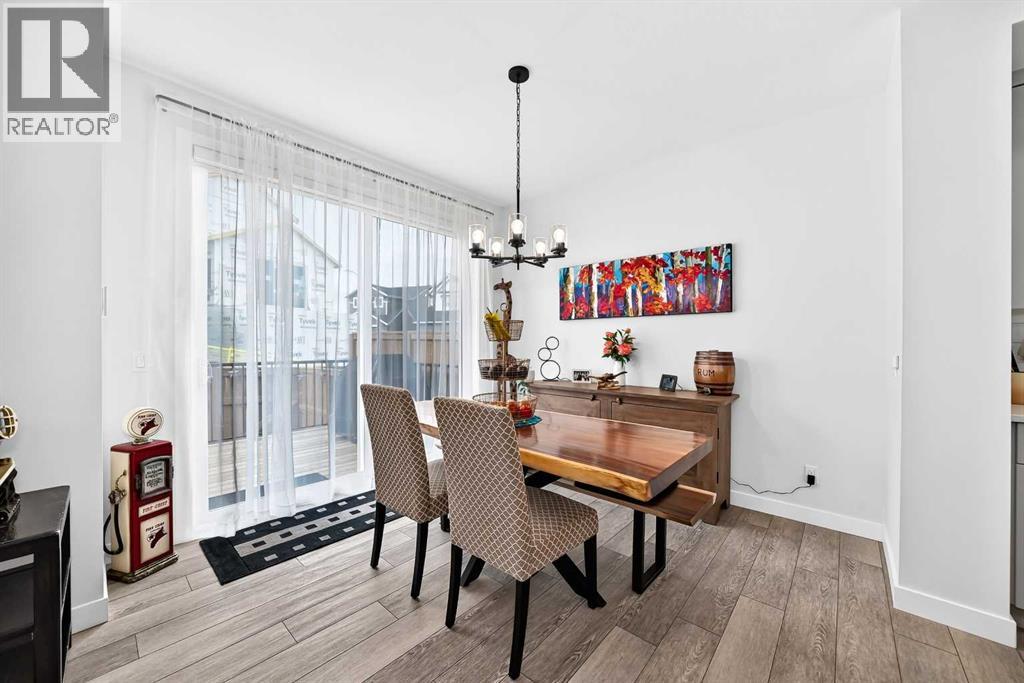 19 Versant View SW, Calgary, Alberta  T2Y 0W9 - Photo 11 - A2349209