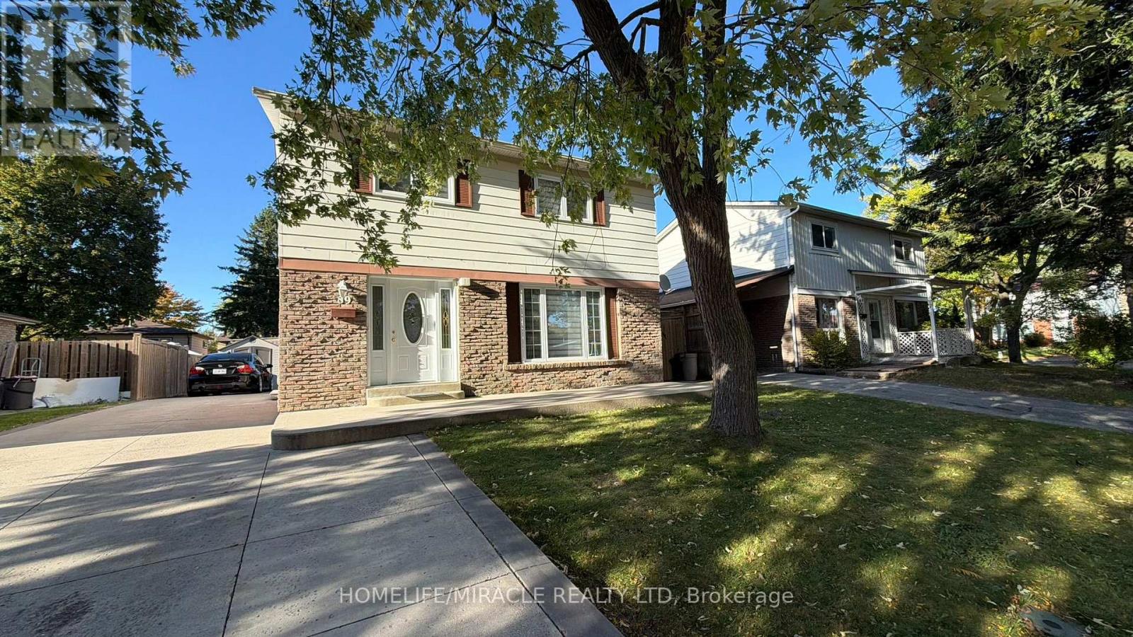 89 DUNSFOLD DRIVE