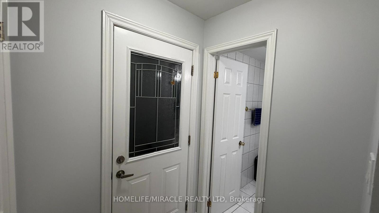 89 Dunsfold Drive, Toronto, Ontario  M1B 1T5 - Photo 10 - E13871582