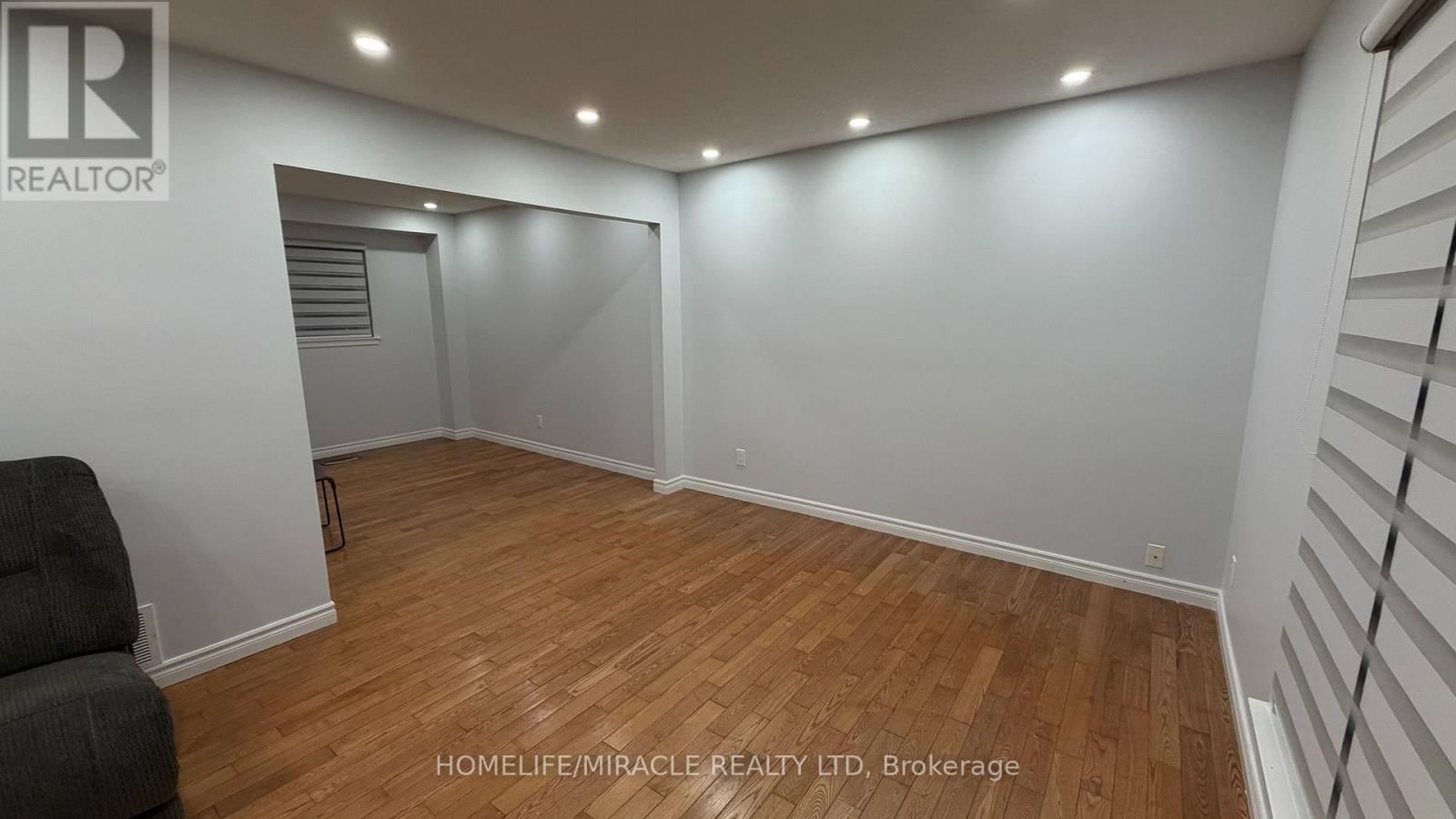 89 Dunsfold Drive, Toronto, Ontario  M1B 1T5 - Photo 12 - E13871582