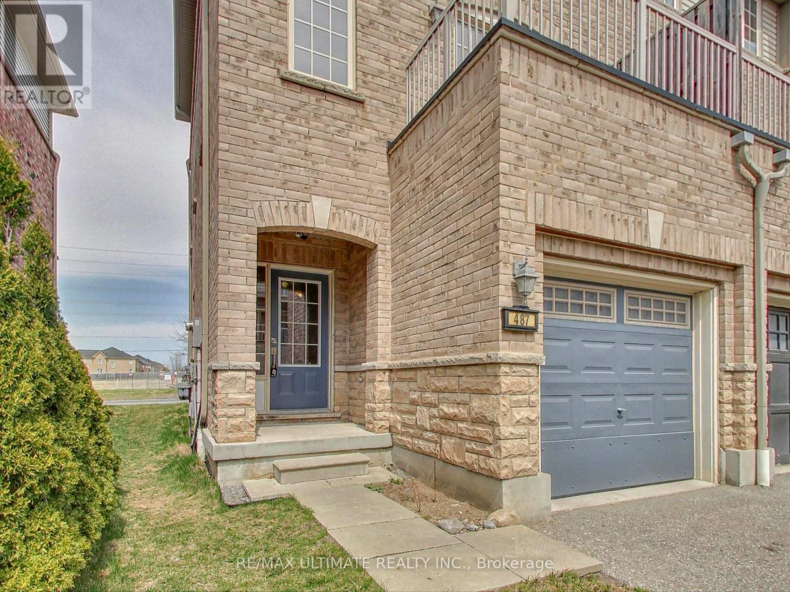 487 Rossland Road E, Ajax, Ontario  L1Z 0K8 - Photo 3 - E13871712